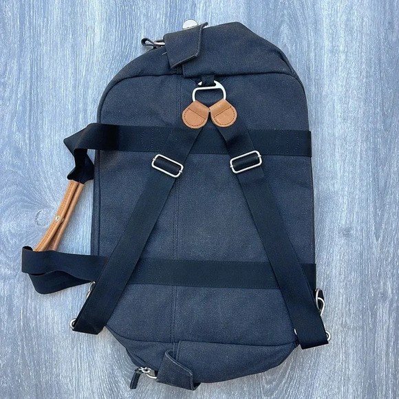 Qwstion Duffle/Backpack Combo Bag, with Flogging Molly Band Logo - Picture 4 of 7